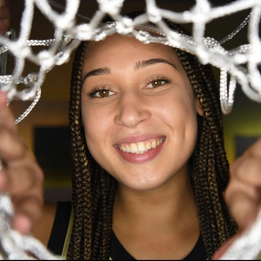 Medium Knotless Braids